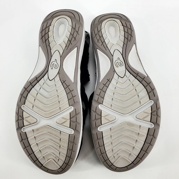 Explorer 24 Easy Spirit Women's US 10WW Seesplash Black Strap Hiking Sandal/Shoe - Picture 11 of 11